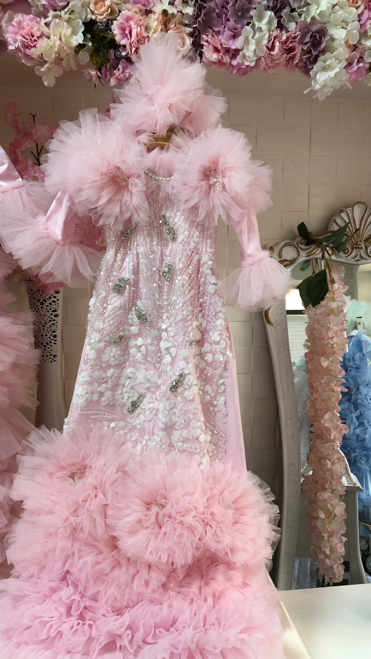 Pink coton fabric long baby gown and bonnet