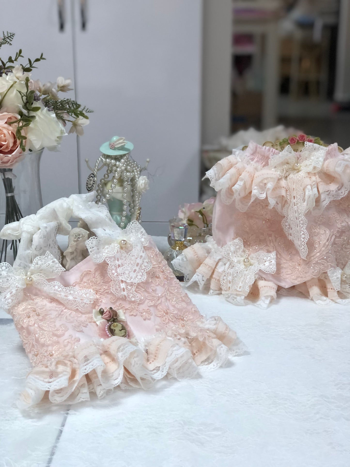 Light Pink Short And Blouse Vintage Desing Coton Fabric Lace wholesale 7 pcs