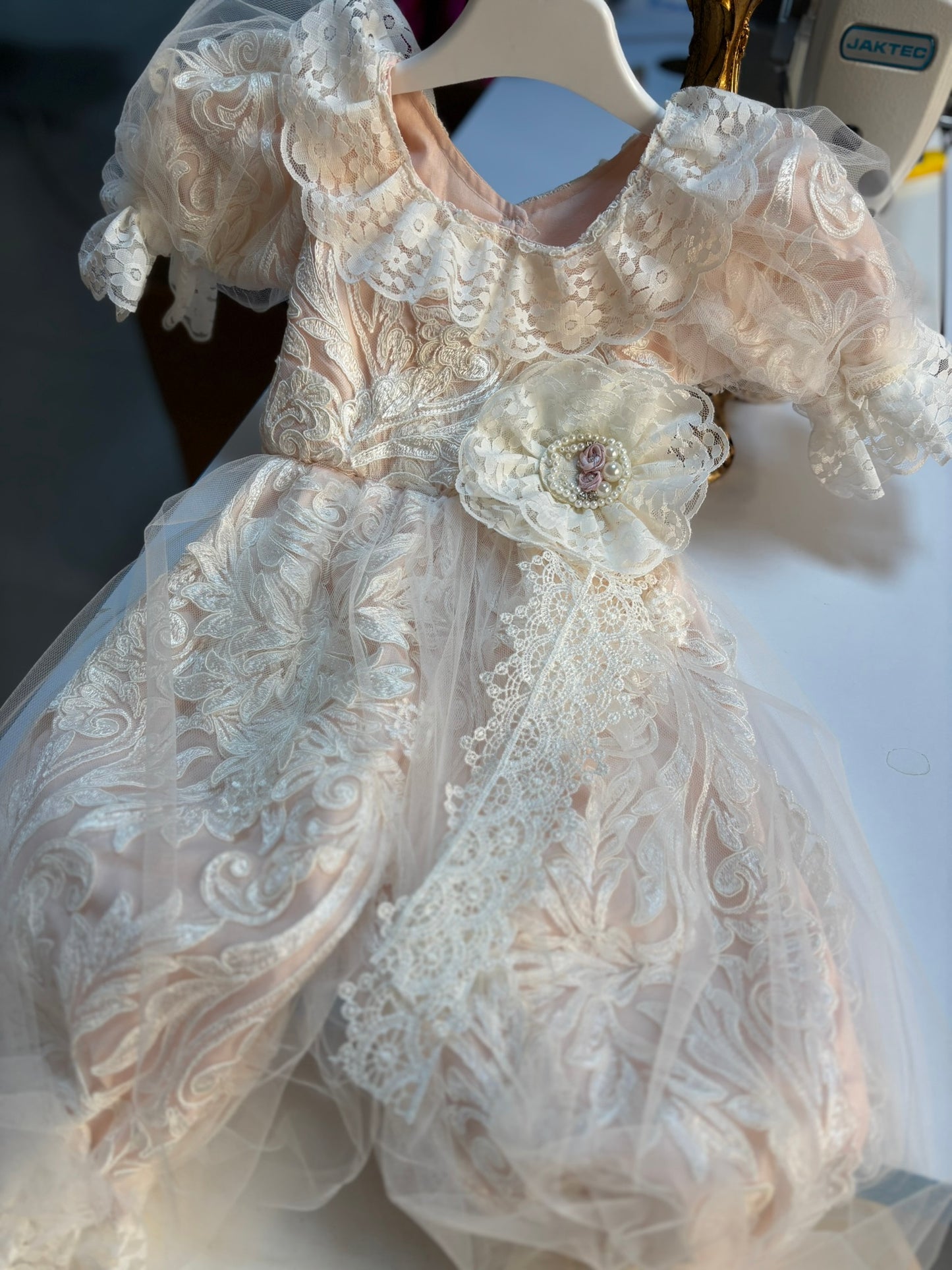 france lace light pink baby jumpsuit and bonnet wholesale 4 pcs