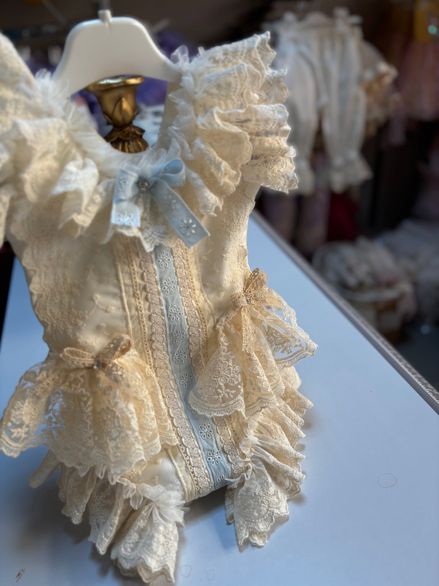 Cream lace coton fabric vintage romper wholesale 6 pcs