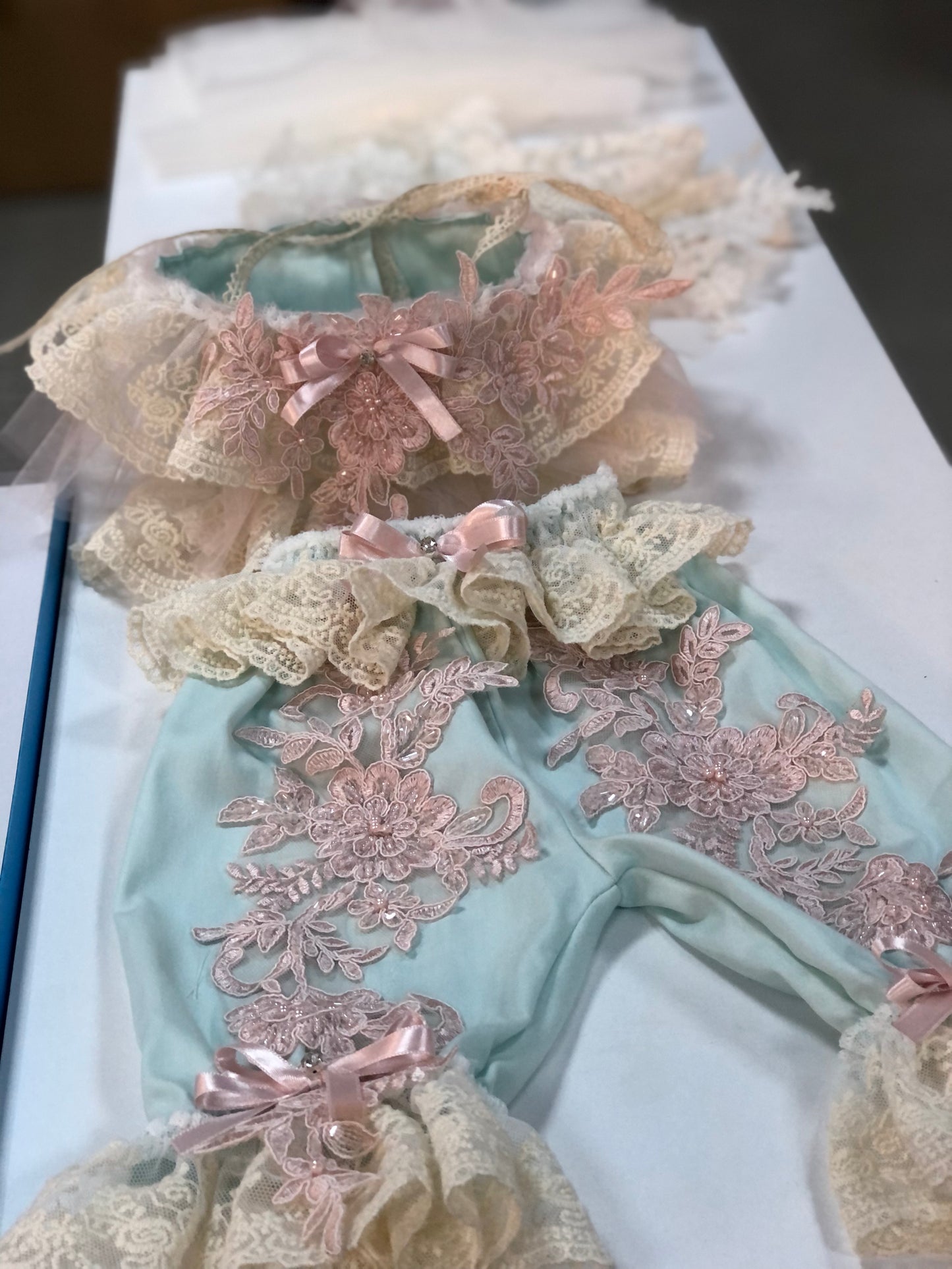 Mint blue two pieces outfit outfit