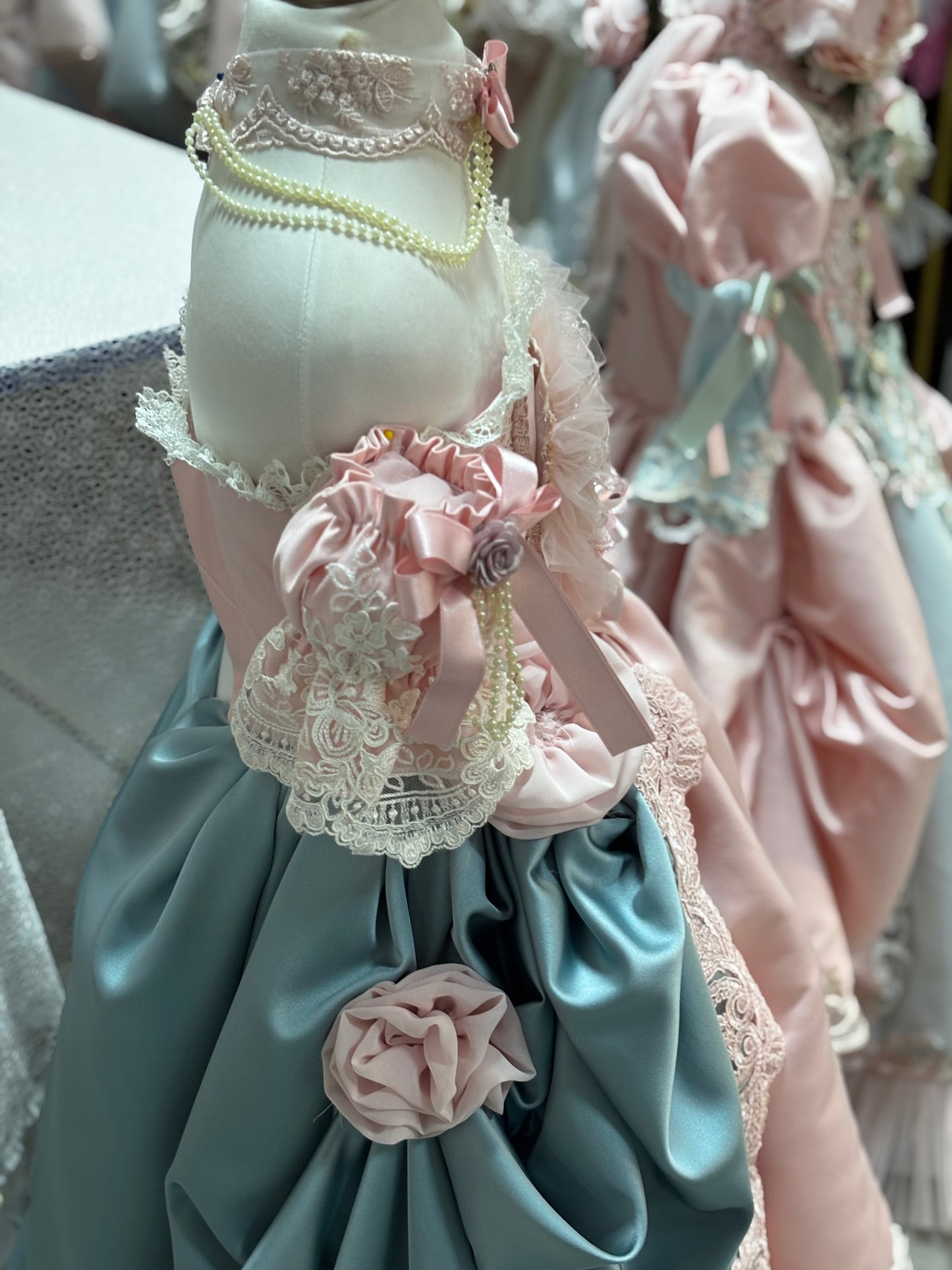 Vintage long dress 6 t