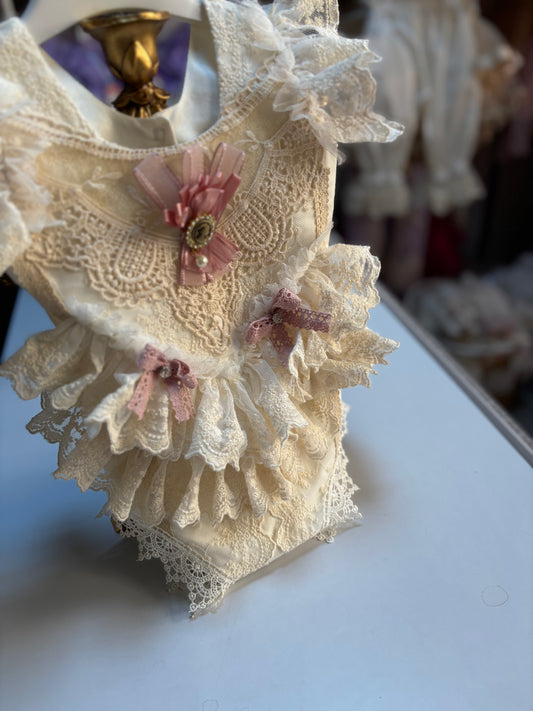 Coton lace fabric cream baby and girl romper and bonnet