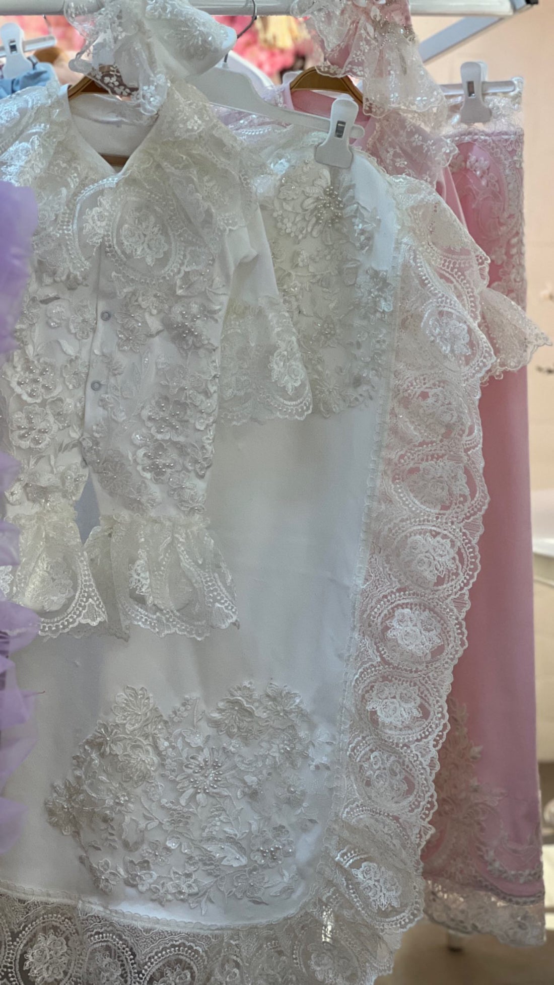 Cream Coton Fabric Jumpsuit And Blankent Set With the Hat Pearl Aplique