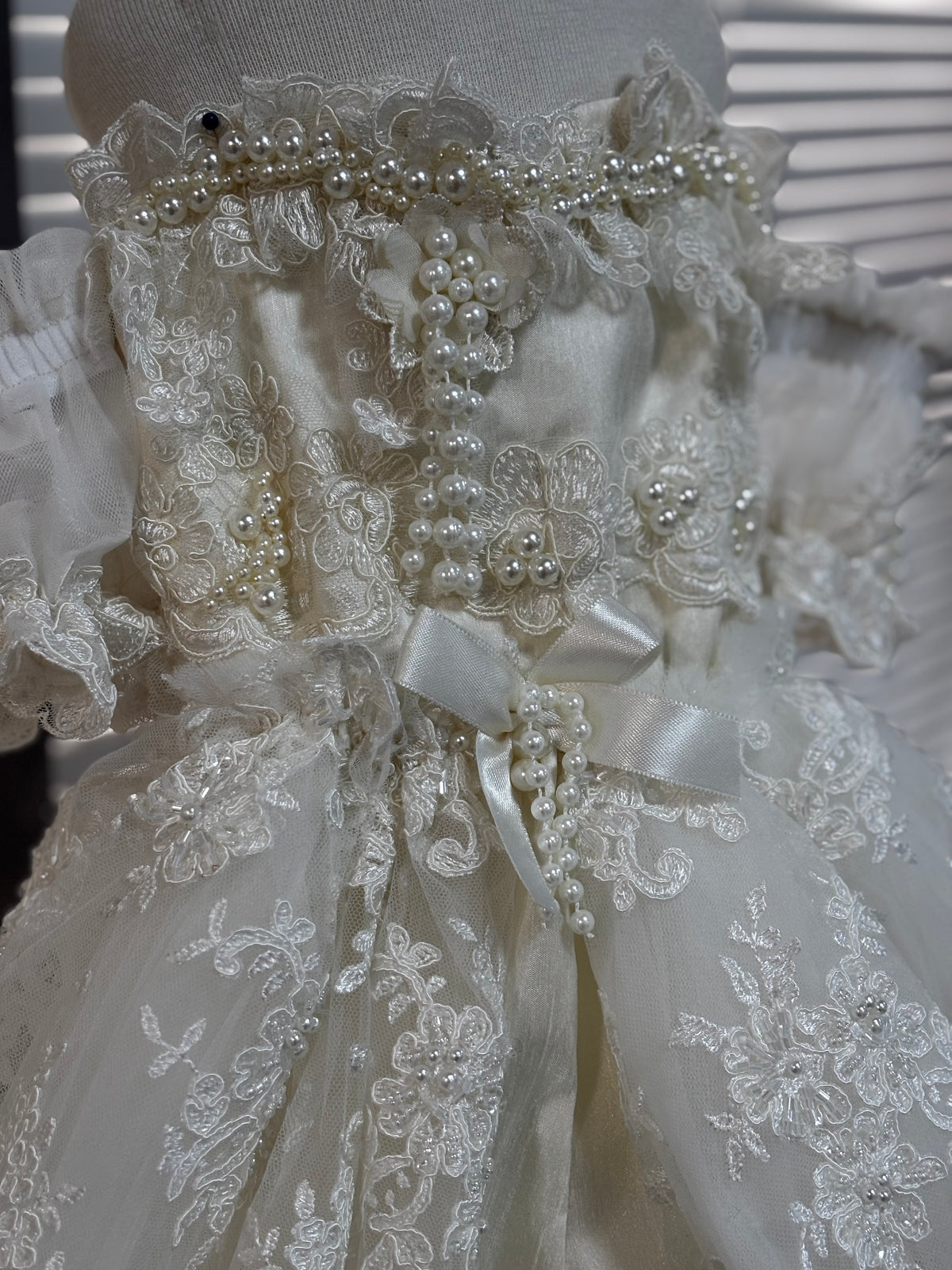 Cream silk baby jumpsuit and bonnet wholasale 6 pcs