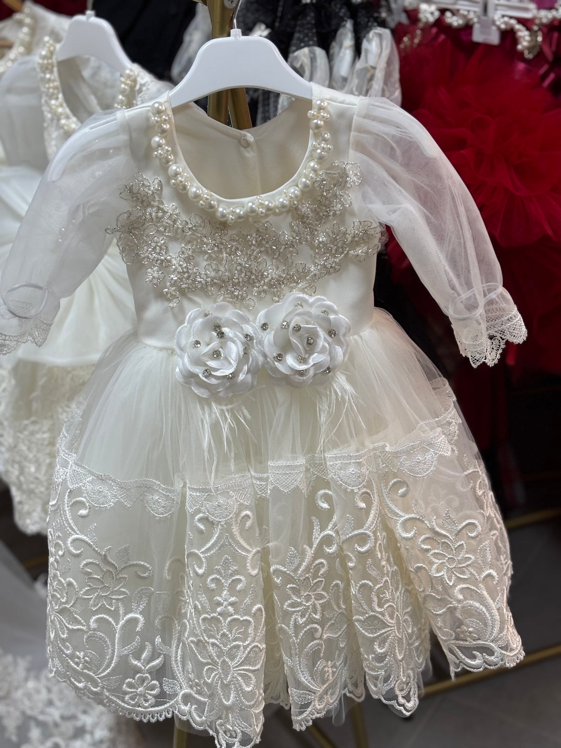 Cream lace fabric girl dress
