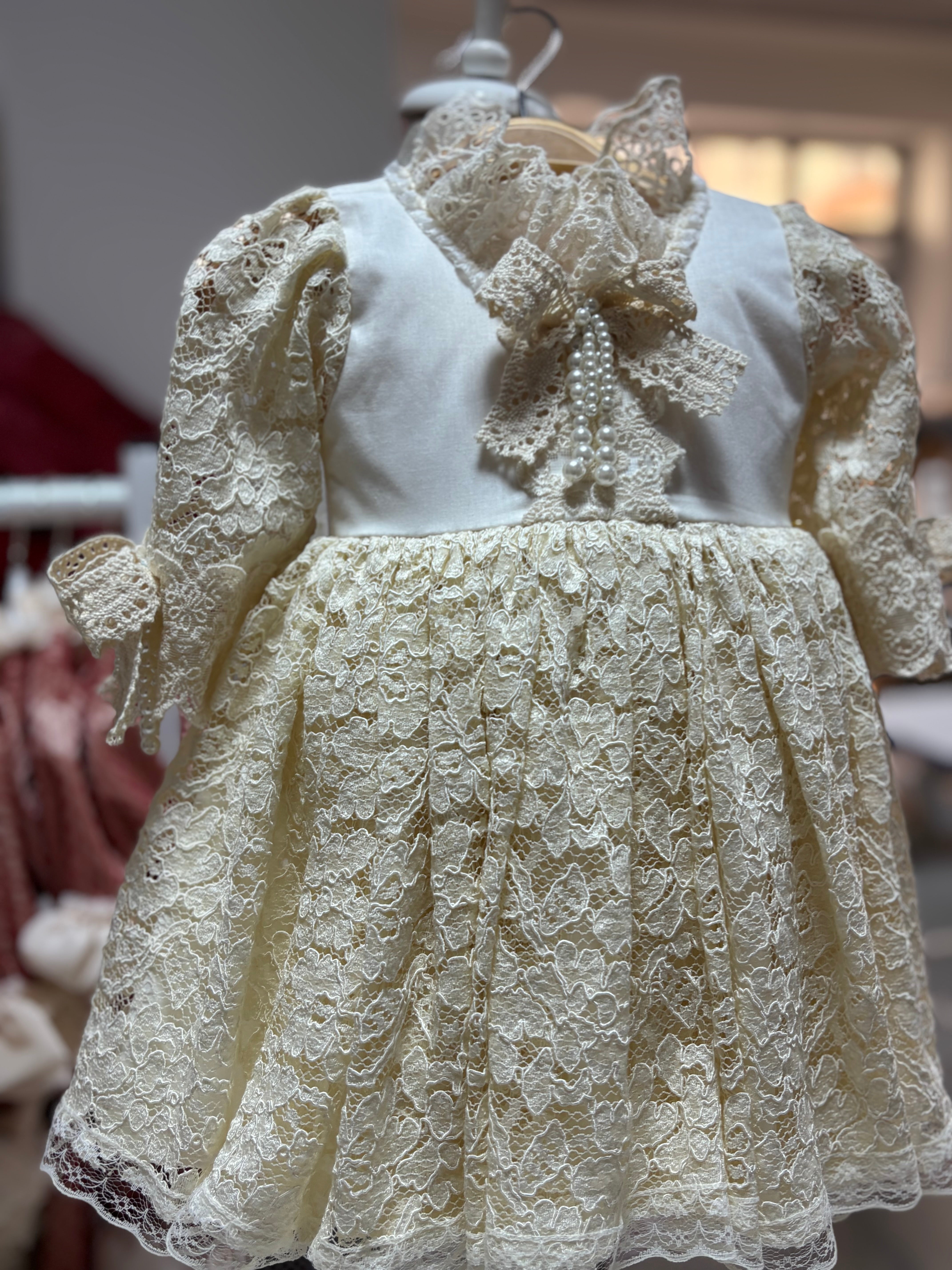 Lace Cream Dresses Vintage