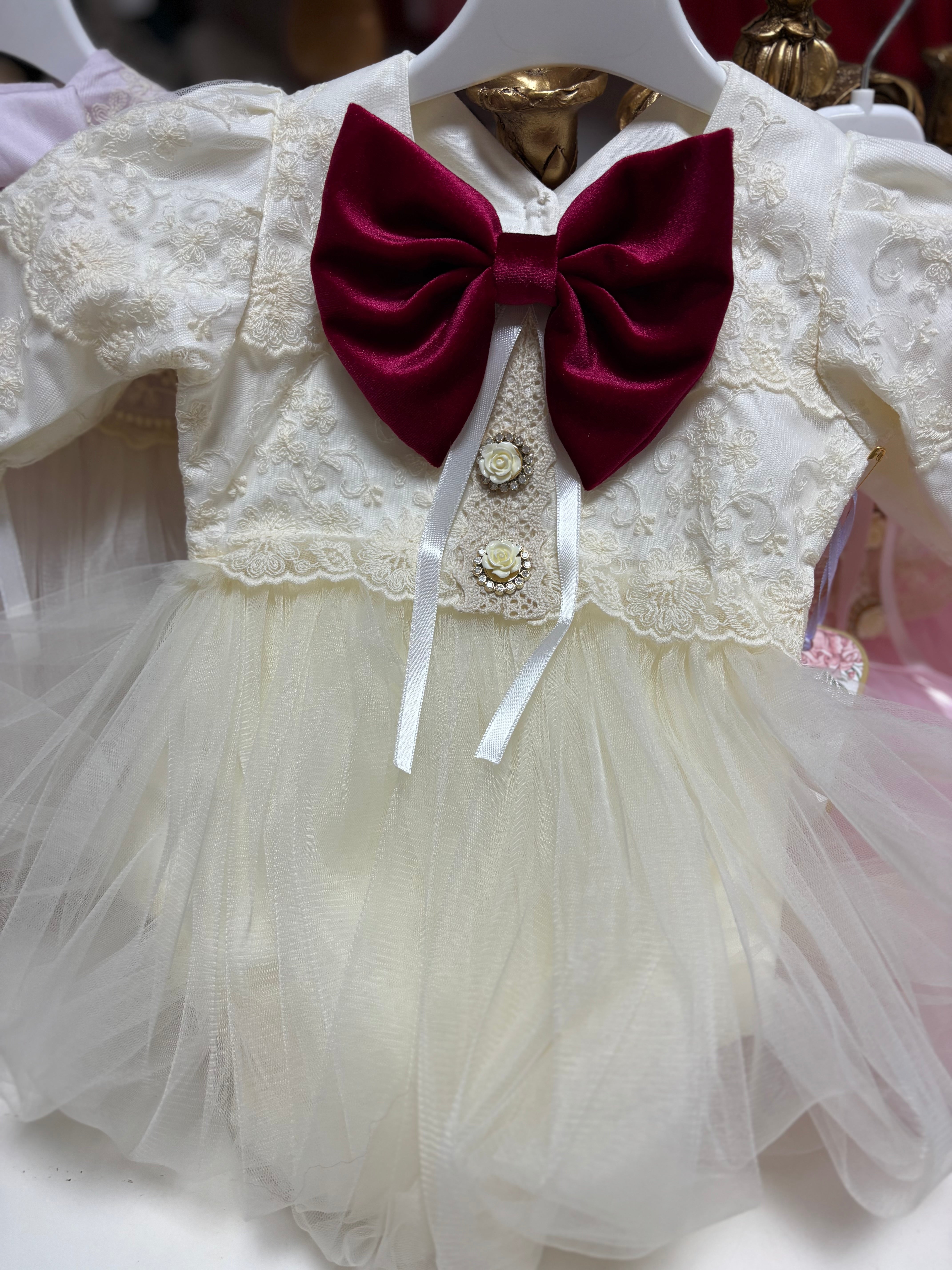 Baby And Toddler Girl Romper And Bonnet coton fabric Cream Lace