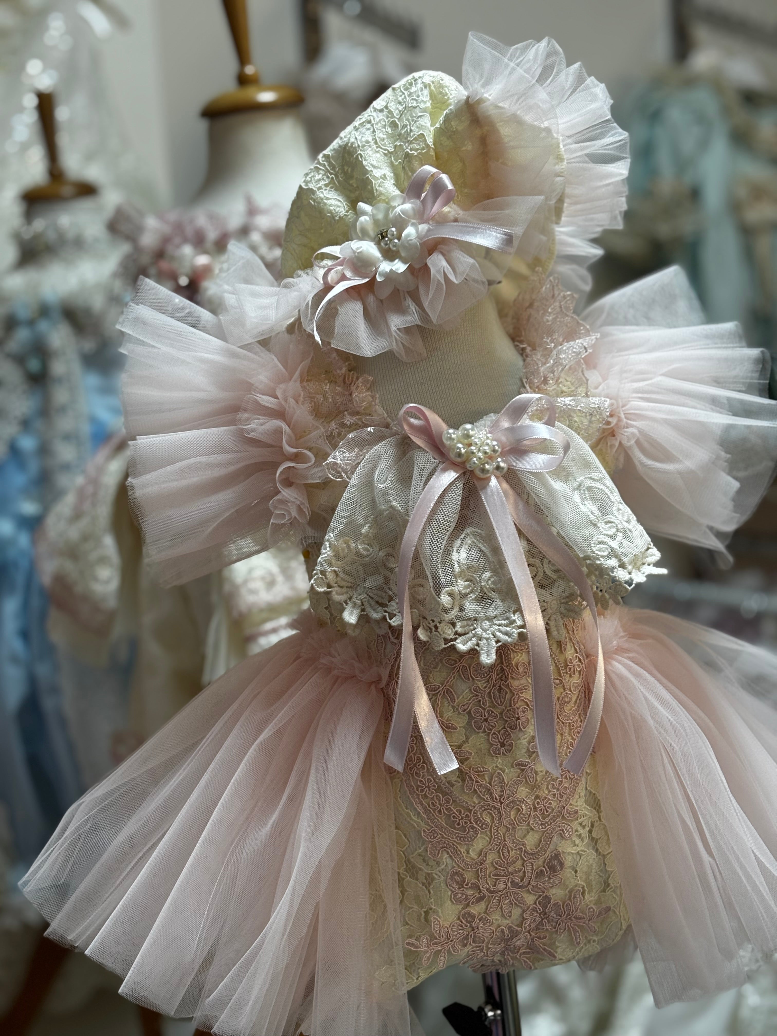 Cream lace baby and girl vintage romper and bonnet