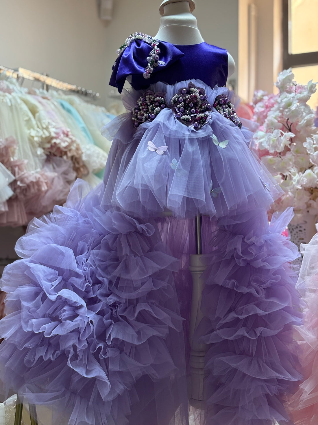 Girl long tulle amazing dress pear details