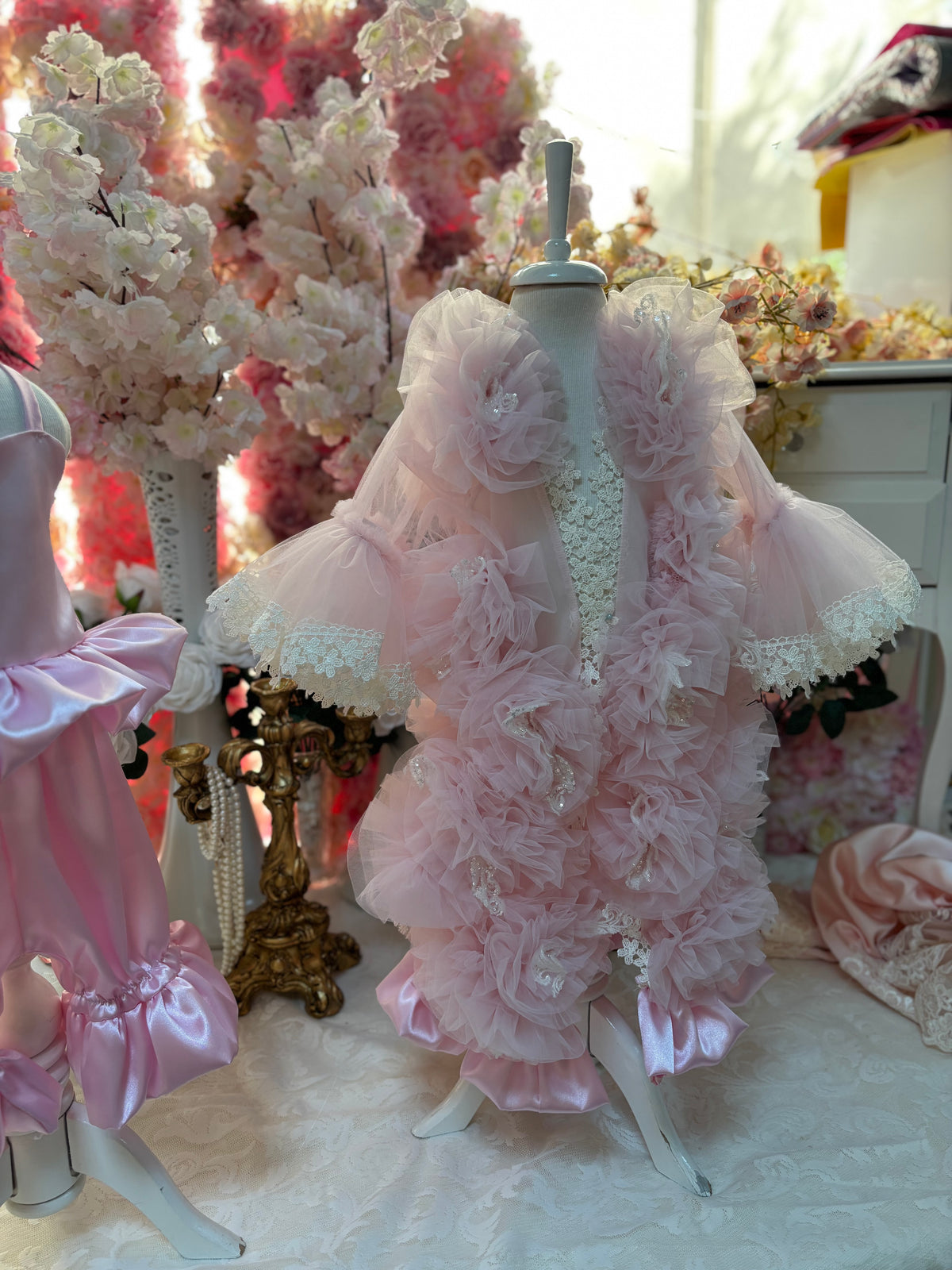 Pink satin fabric pajamas and tulle robe wholasale 6 pcs