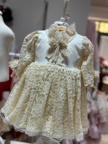 Lace Cream Dresses Vintage