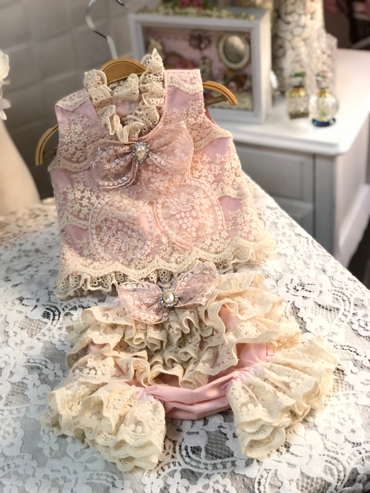 Lace fabric baby and girl two pieces outfıt