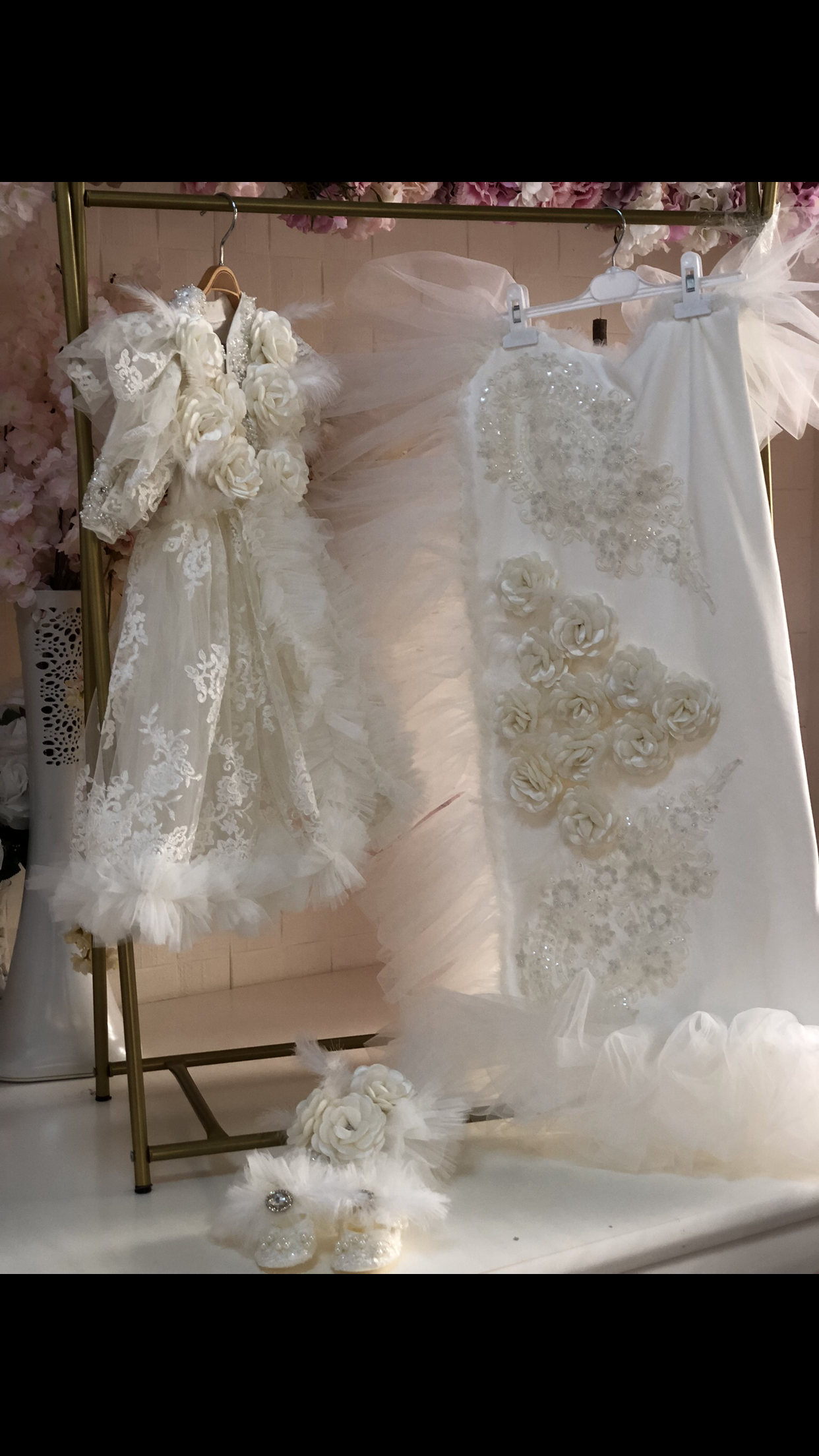 Cream satin France lace fabric gown blankent and bonnet ABD shoes