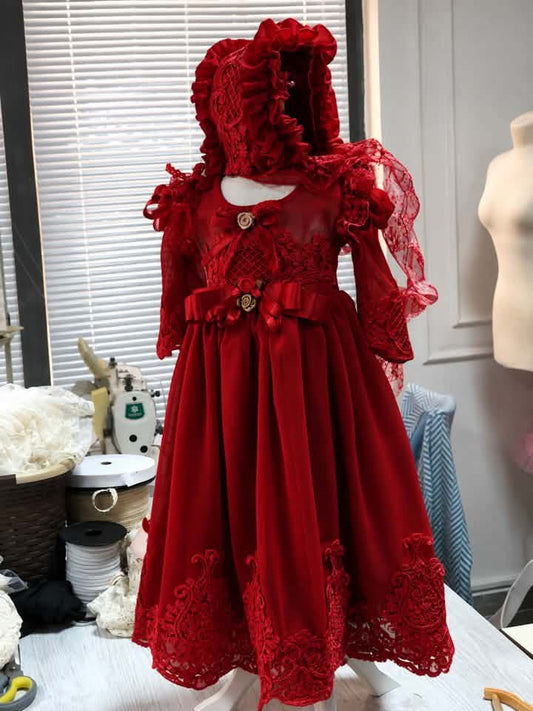 Red long vintage dress and bonnet