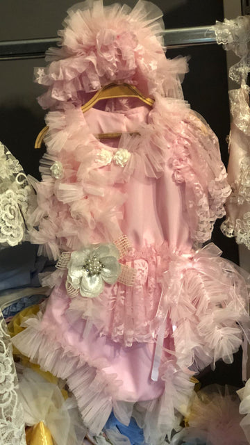 Pink coton fabric baby and girl romper and bonnet