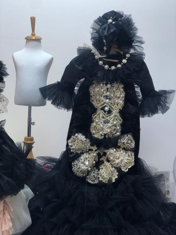 Black Satin Fabric Gown And Bonnet