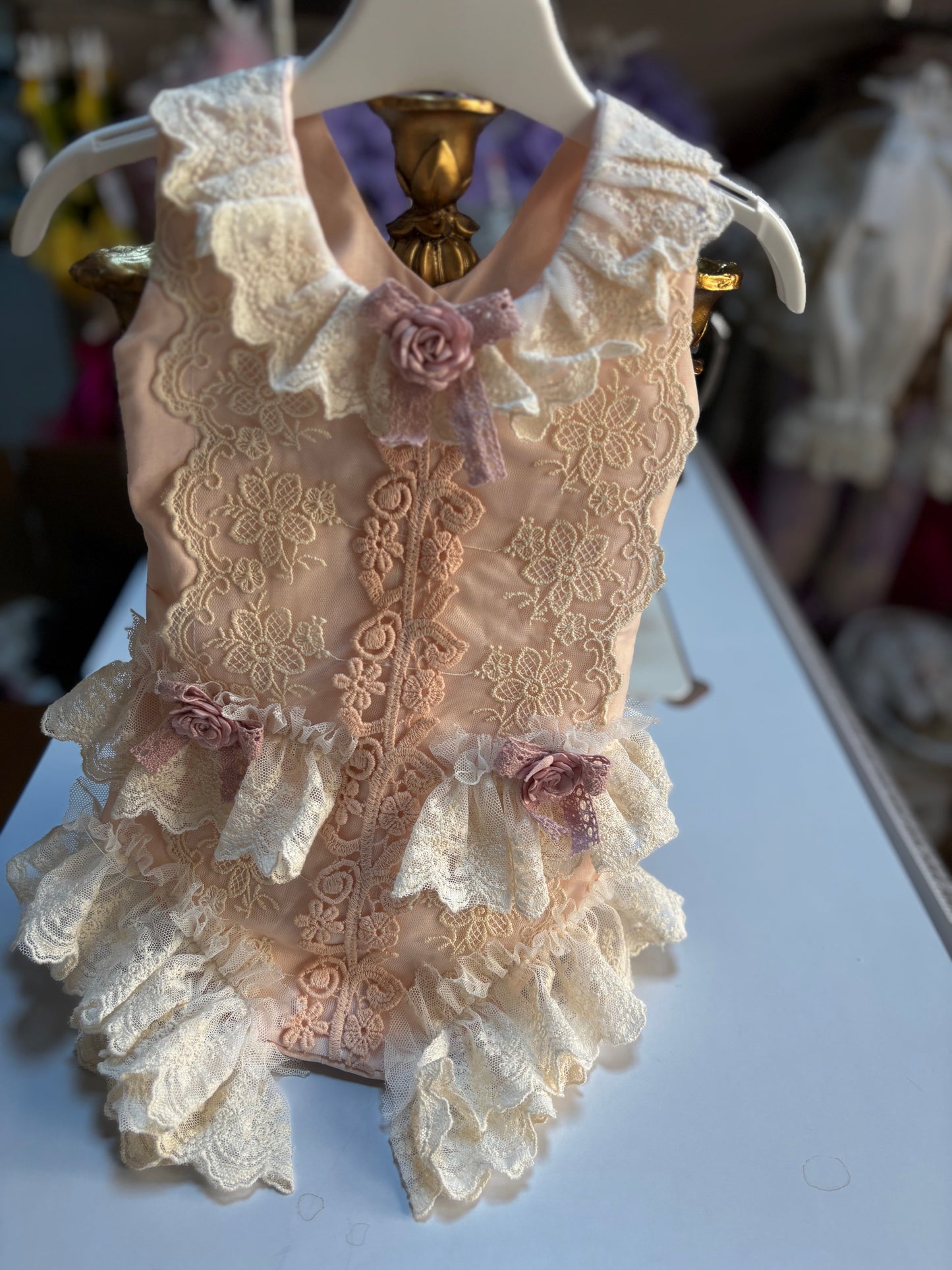 Light pink  vintage coton lace fabric romper wholesale 6pcs