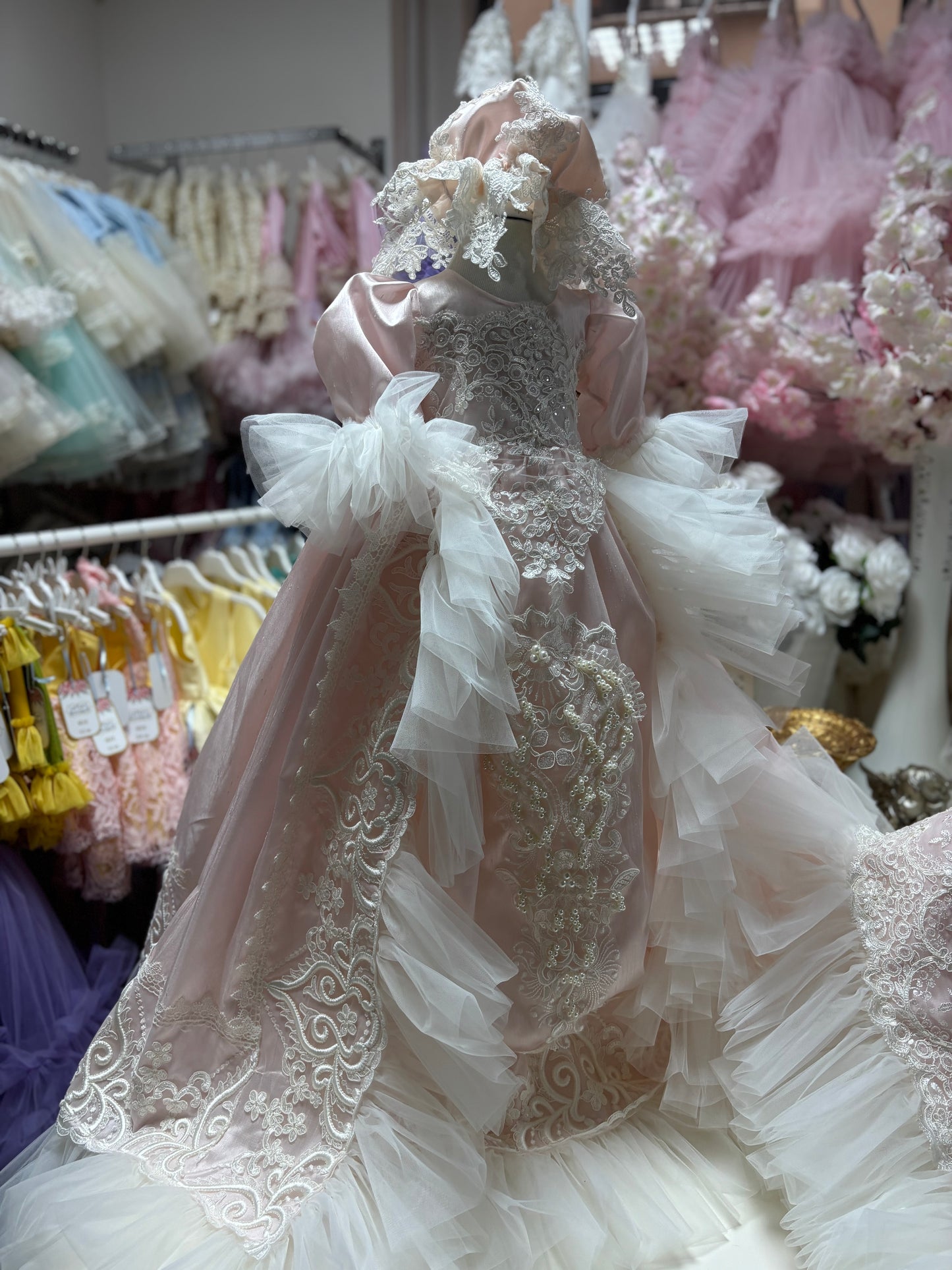 Pink silk fabric Baby gown bonnet and Blankent set wholesale 4 pcs