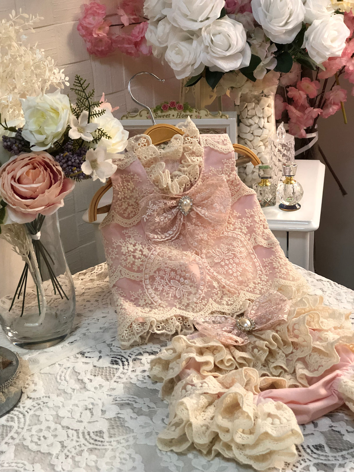 Lace fabric baby and girl two pieces outfıt