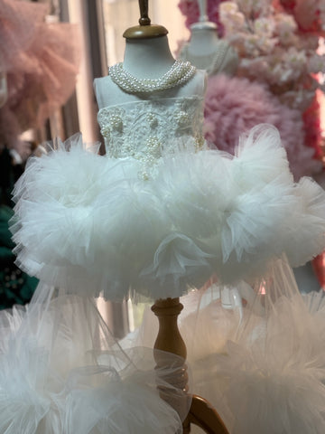 Cream Girl  Puffy amazing dress