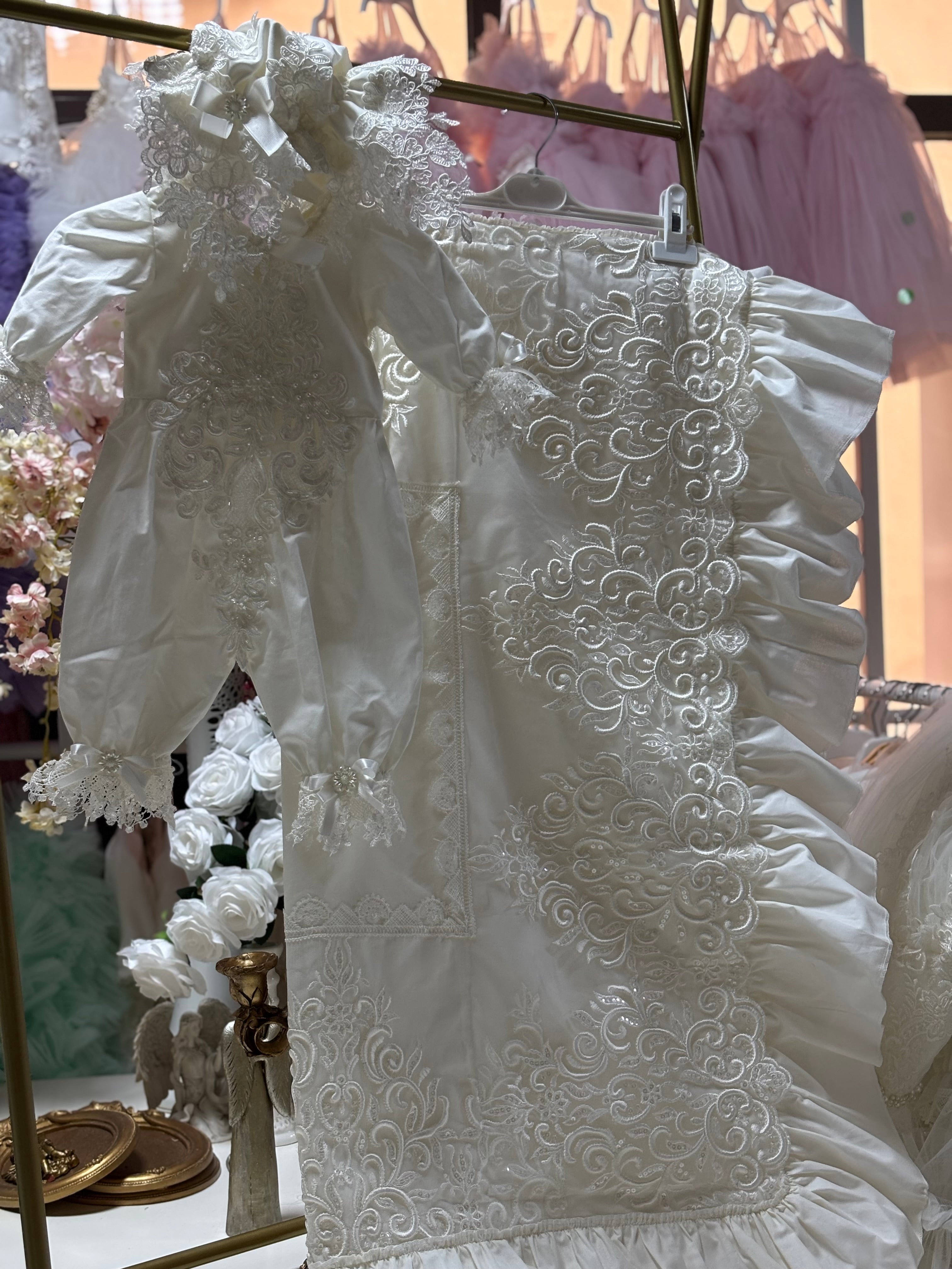 Cream  France Lace Pearl  appliqué Baby Jumpsuit Bonnet And Blankent set