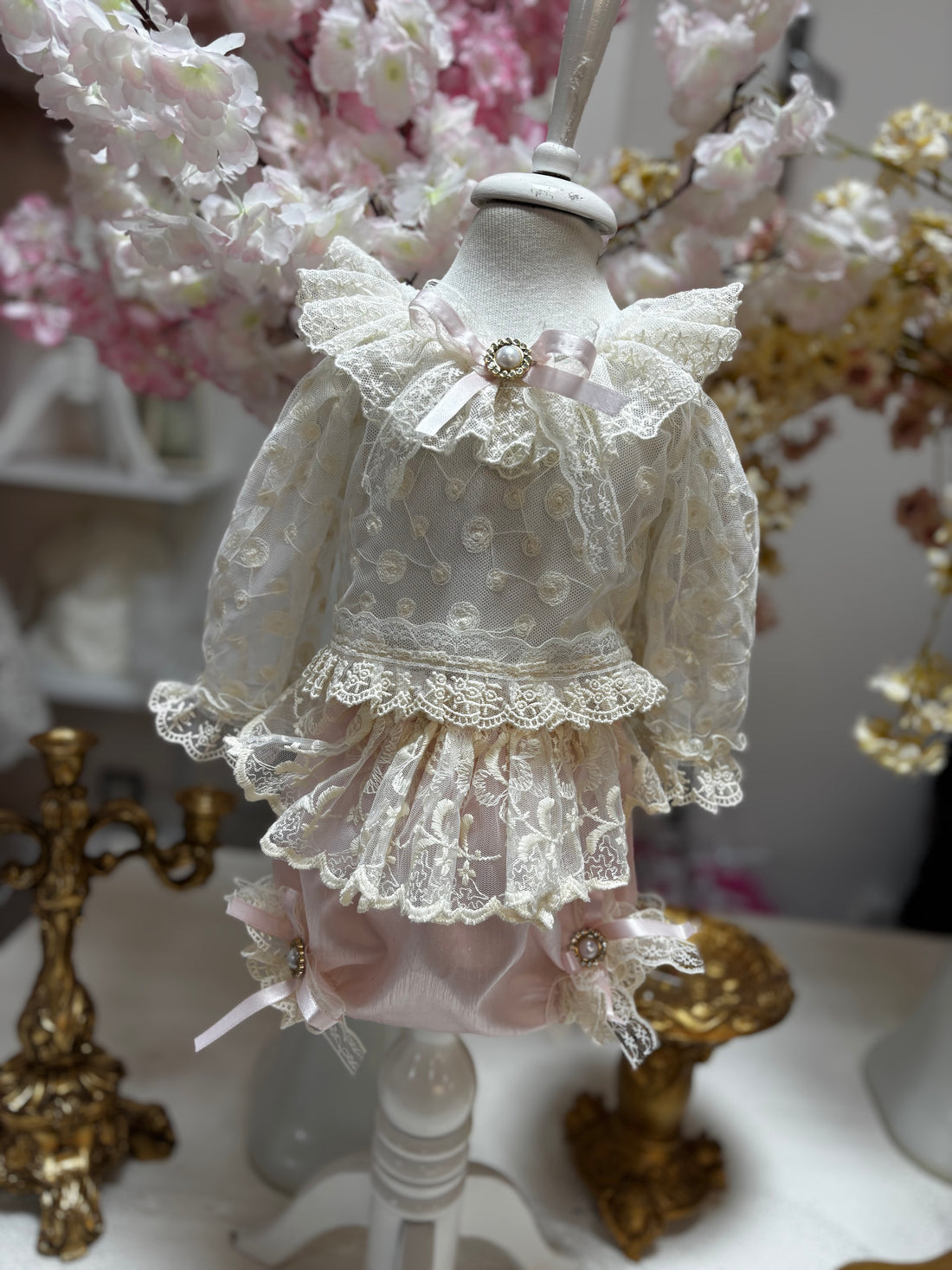 lace and silk two pieces baby outfıt