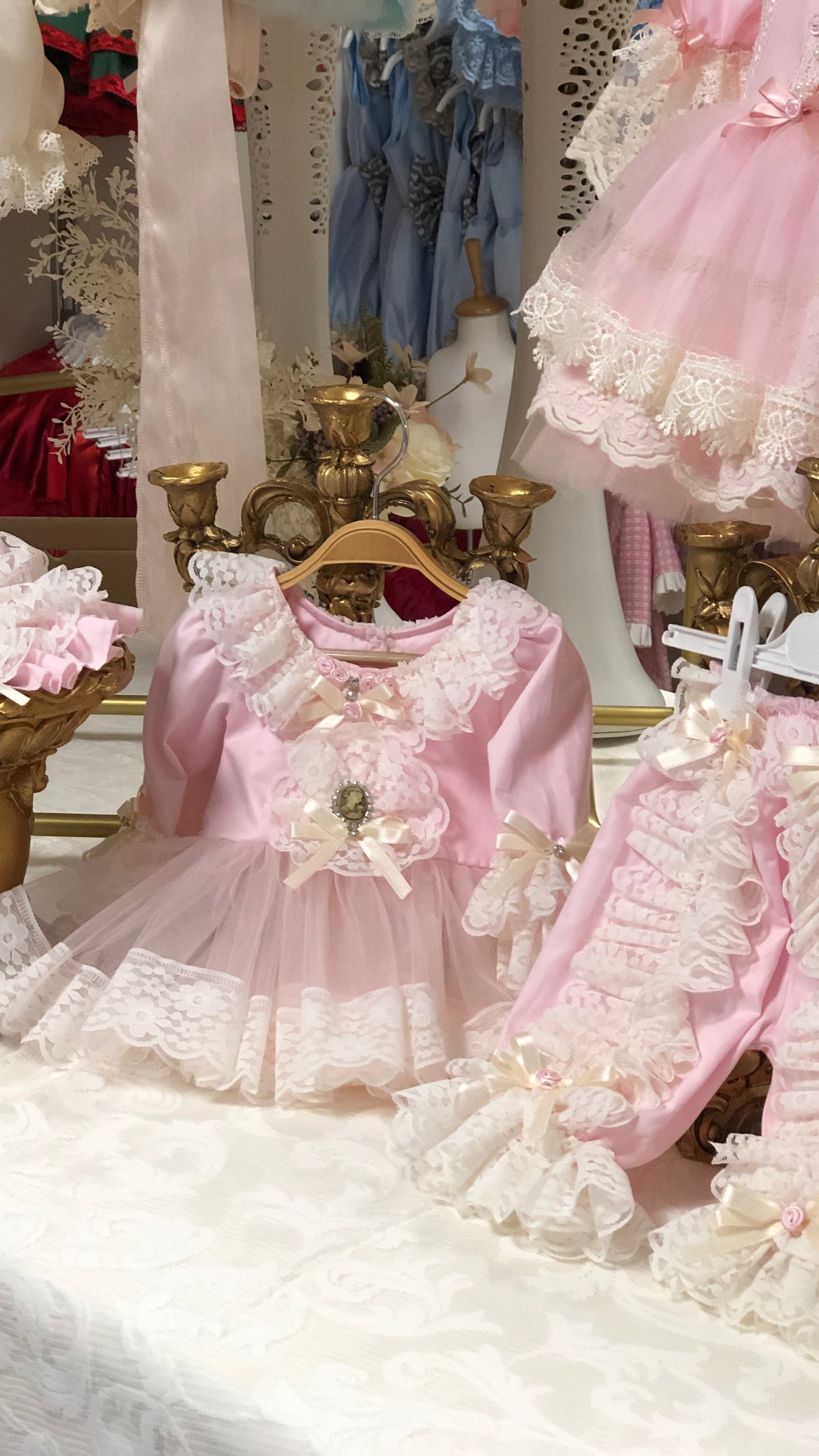 Pink coton two pieces outfıt and bonnet 7 pcs wholasale