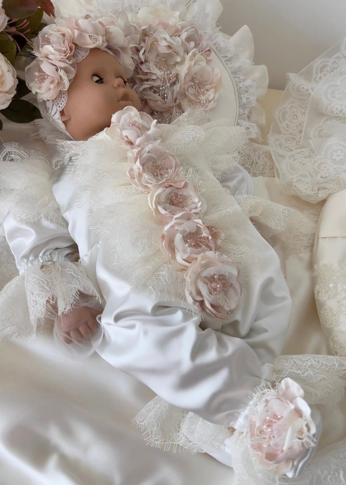 Cream flowers baby jumpsuit bonnet swaddle and shoes