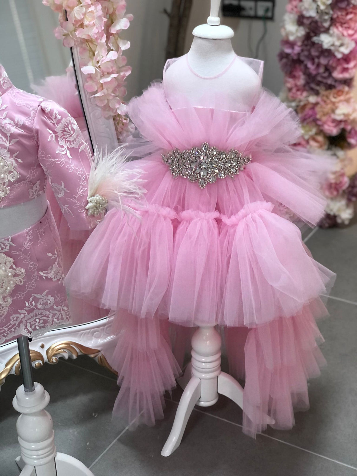 Pink puffy girl dress