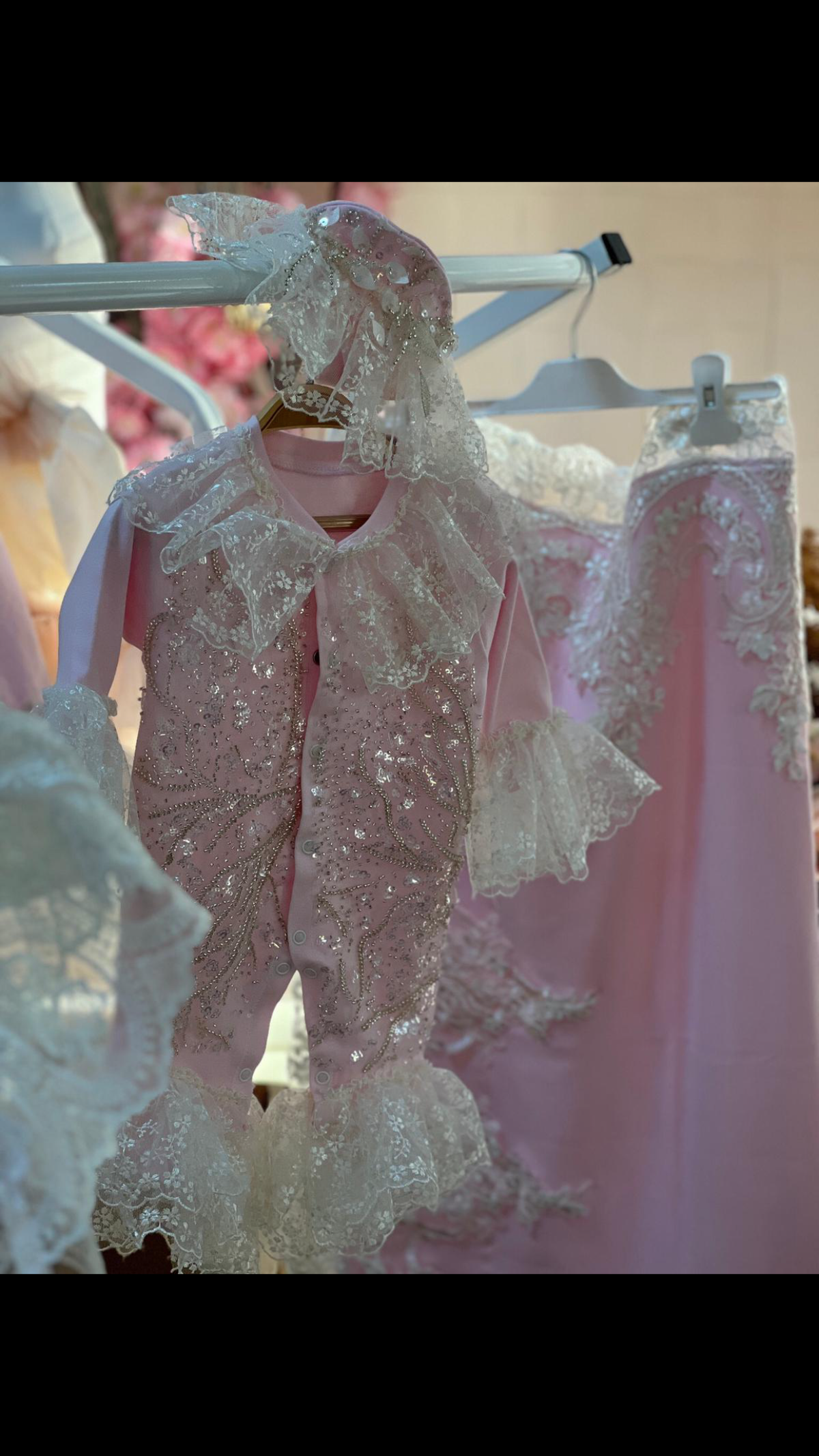 Pink France Lace Coton Baby Jumpsuit Hat And Blankent Set