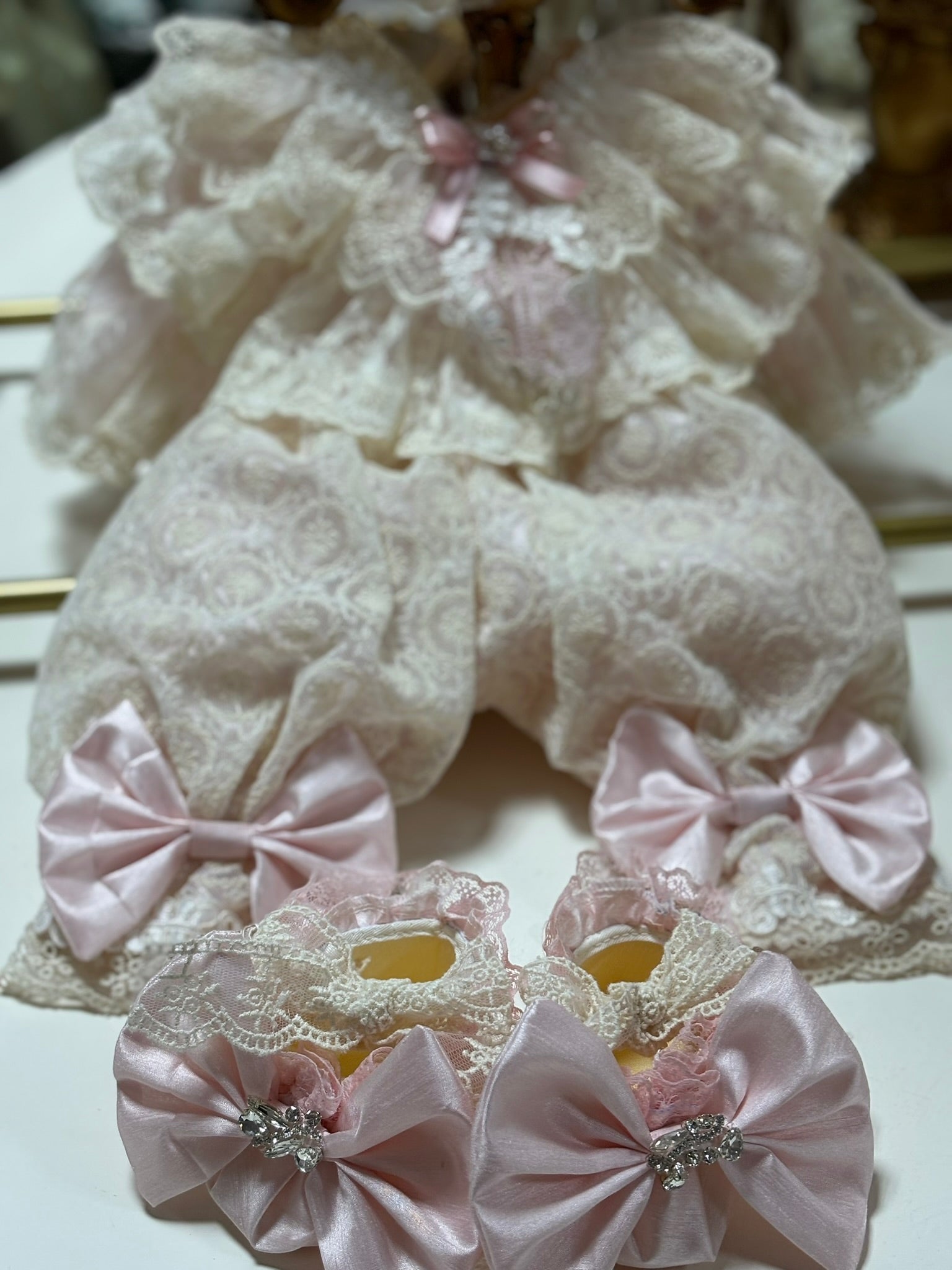 Baby Lace Fabric Jumpsuit Bonnet And Shose