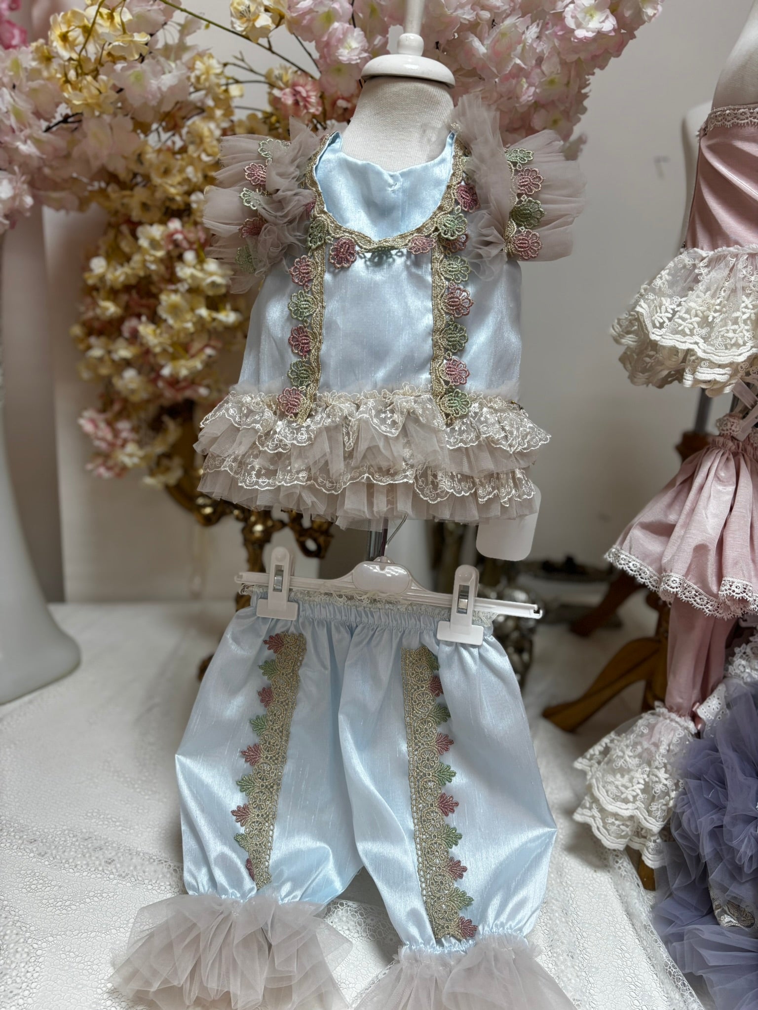 blue silk outfit 36m