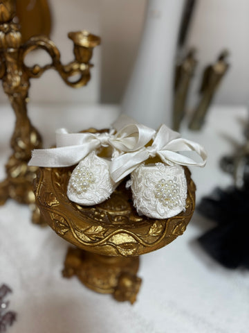 cream pearl  baby shoes