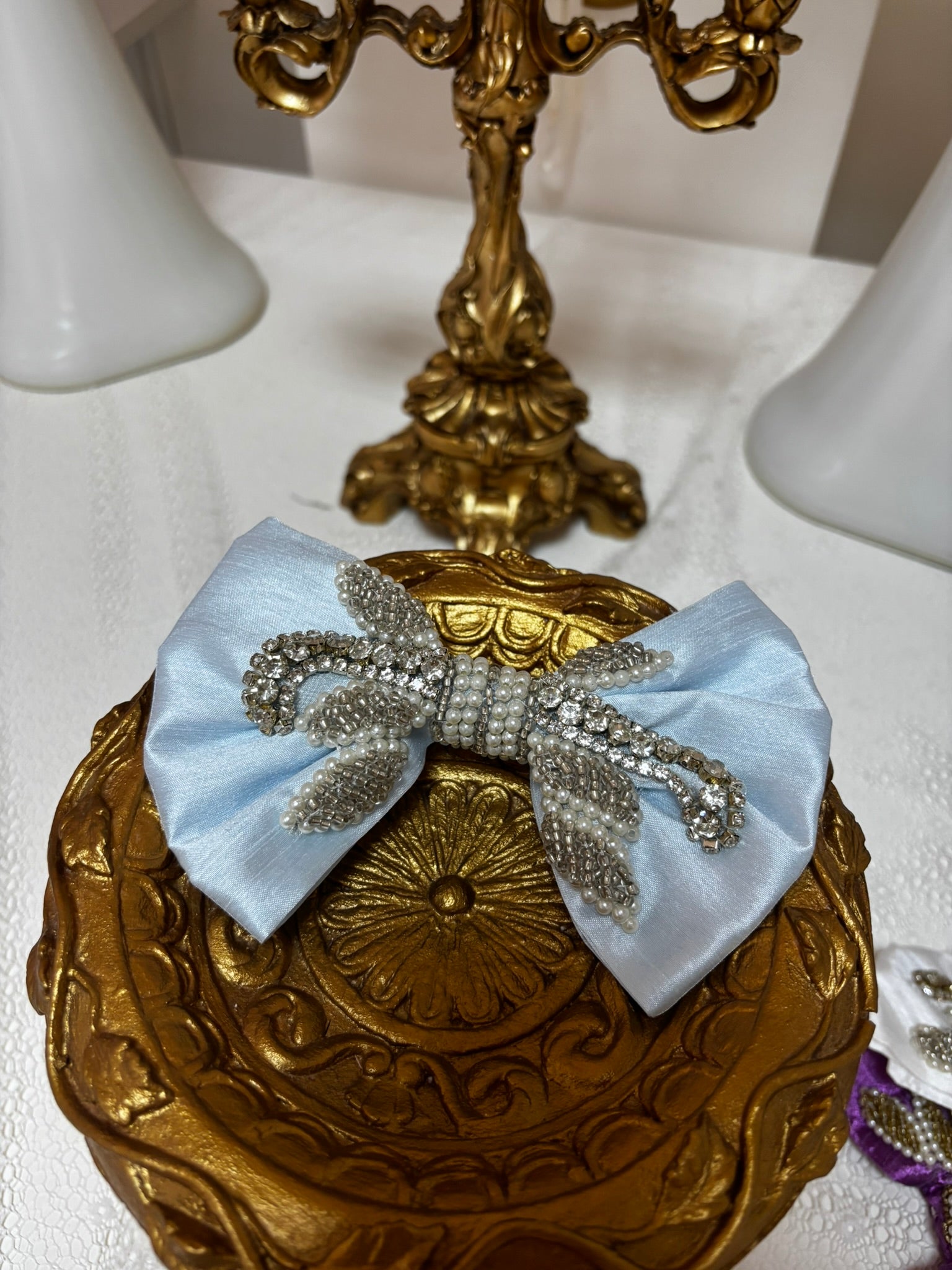 blue rhine stone bow