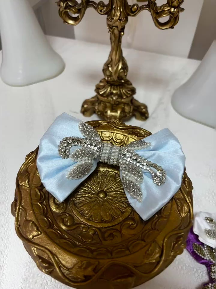 blue rhine stone bow